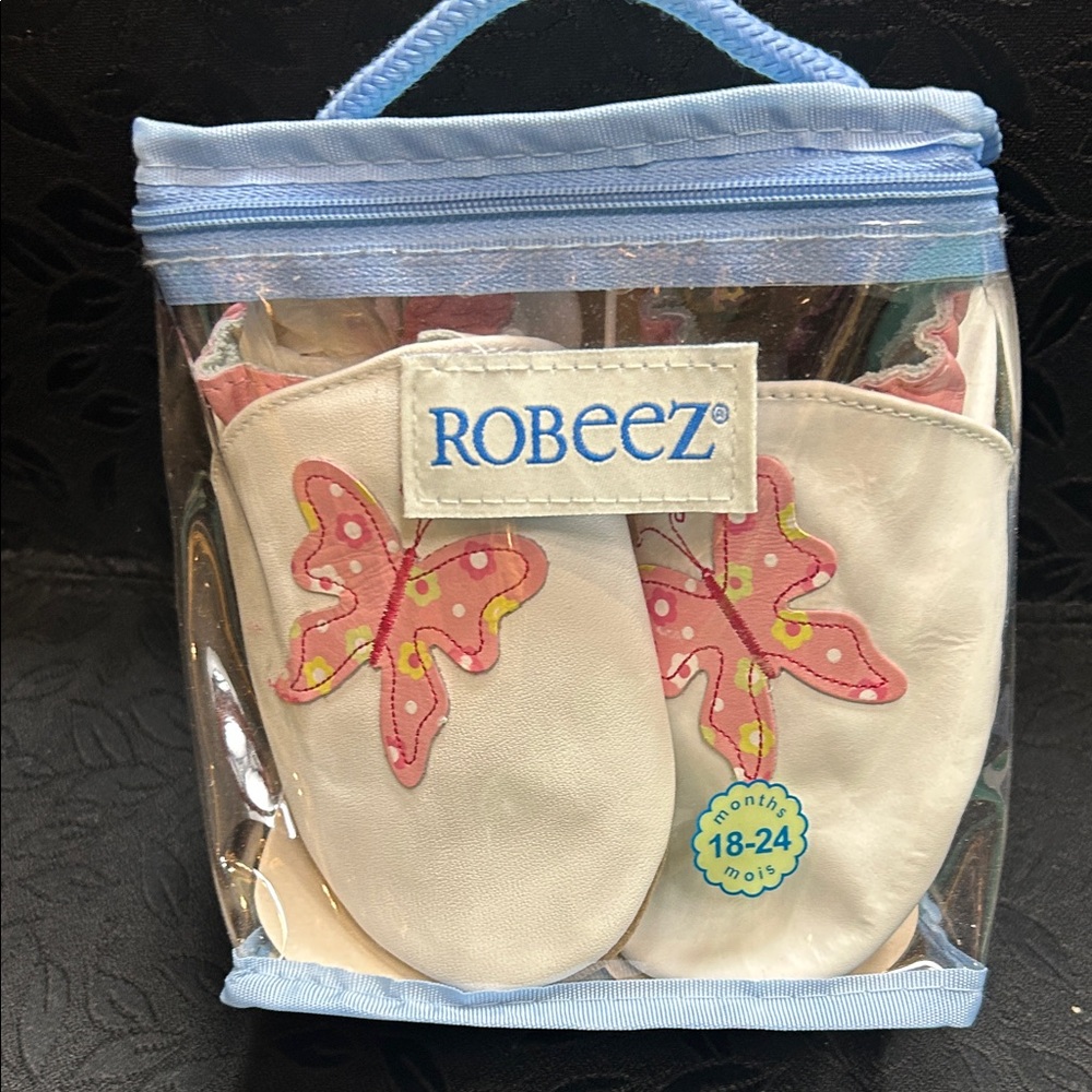 Robeez White Baby Shoes with Pink Butterfly